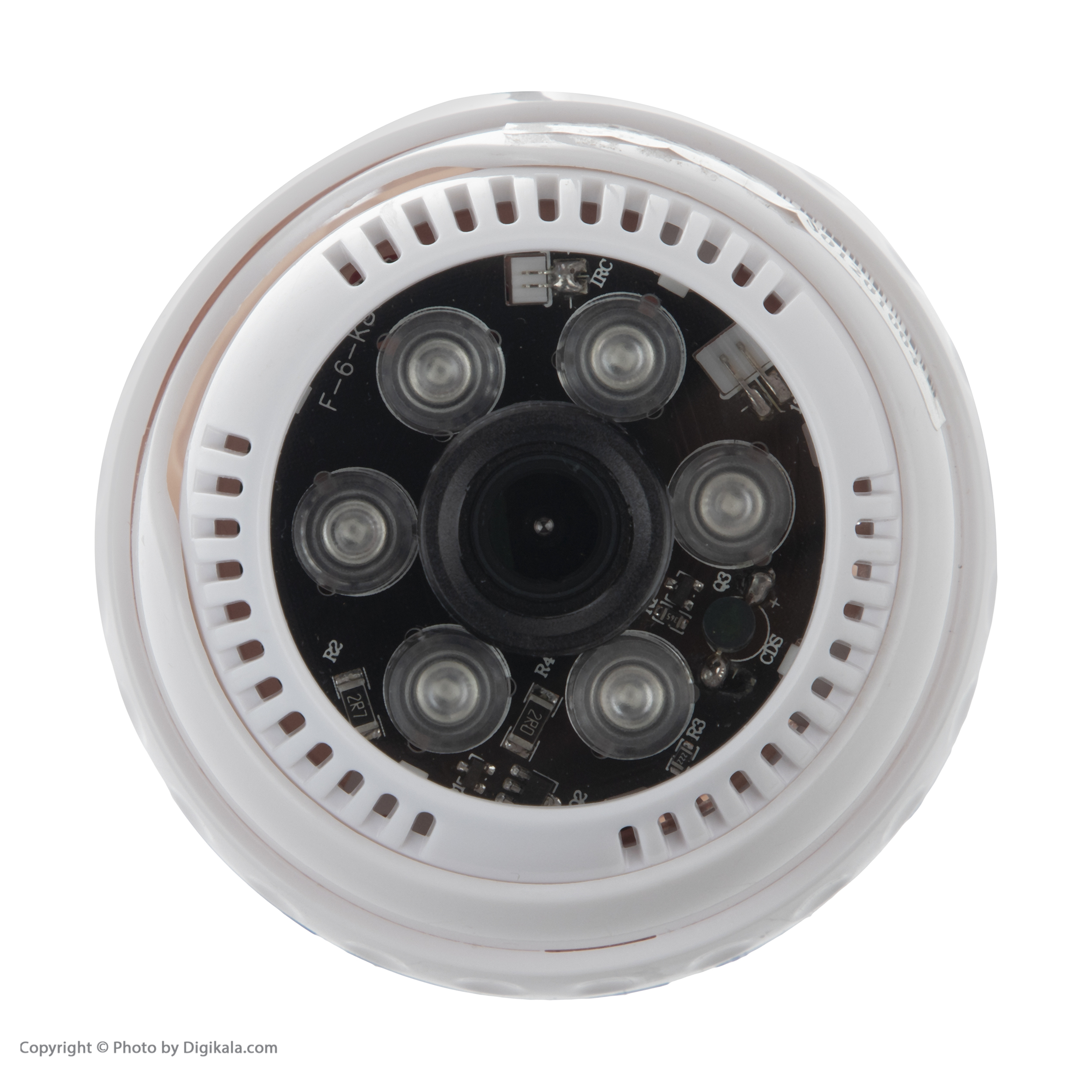 دوربین مداربسته آنالوگ دام مدل P212 با حسگر CMOS، رزولوشن 1080P، اتصال باسیم BNC، قابلیت دید در شب با 6 ال‌ای‌دی و کاهش نویز خودکار