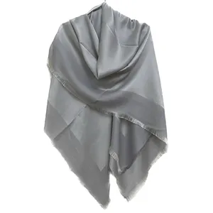 روسری زنانه مدل نخی بامبو دورو قواره بزرگ کد 01