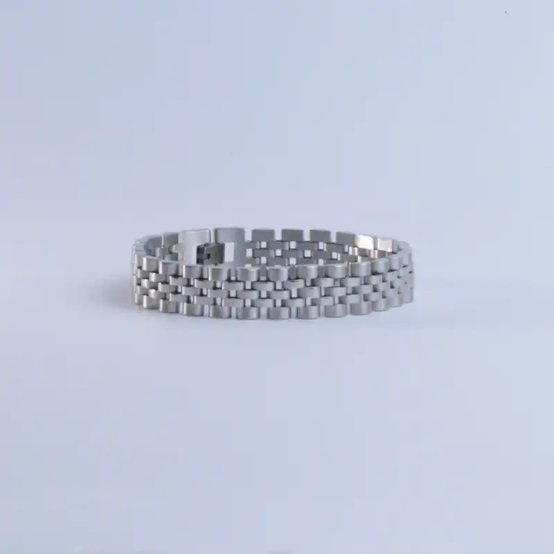 دستبند مدل 05