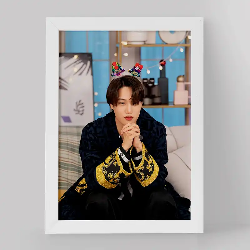 تابلو خندالو مدل کای گروه اکسو EXO کد 16802