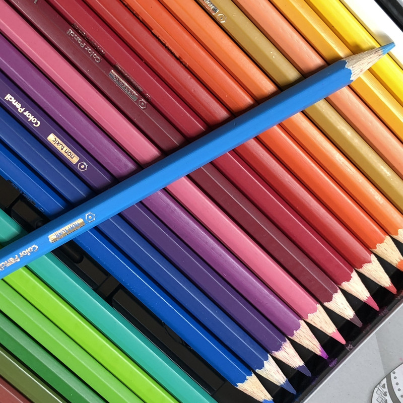 مداد رنگی 24 رنگ لوکی طرح فانتزی