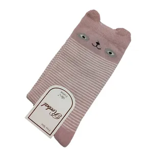 جوراب ساق بلند دخترانه مدل گوشدار طرح خرس رنگ صورتی