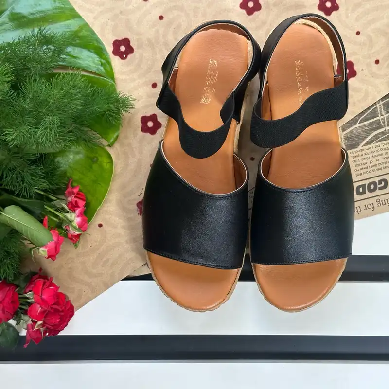 صندل زنانه نیکتا مدل آذین