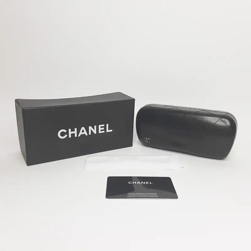 عینک آفتابی زنانه  مدل CH5516c7