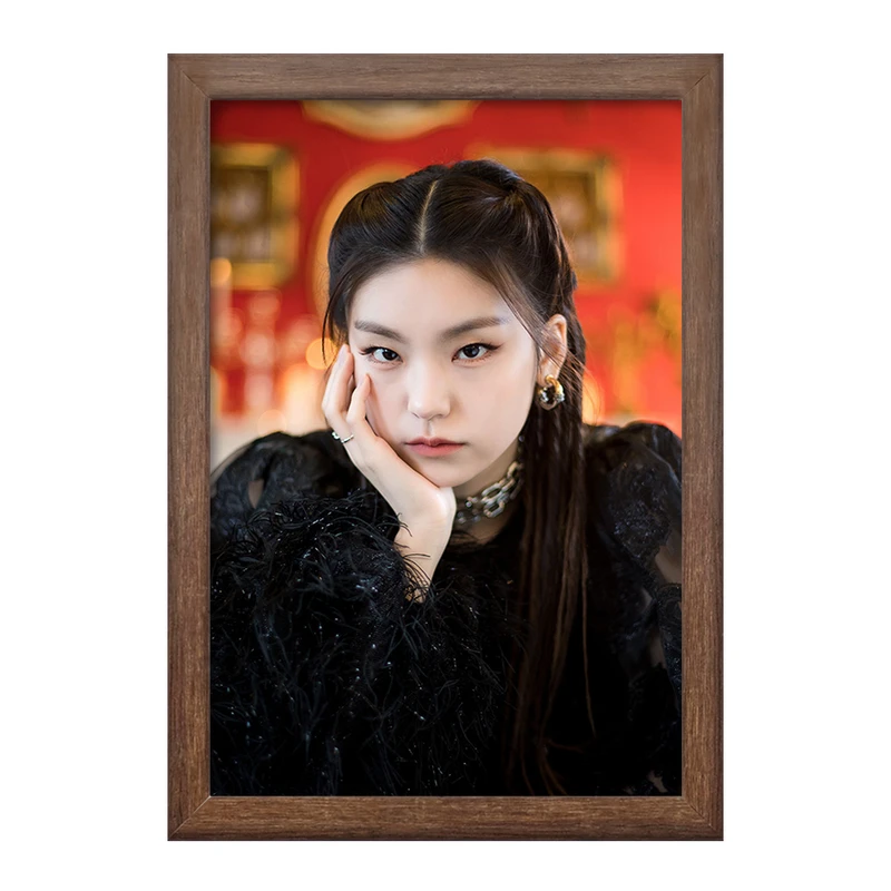 تابلو خندالو طرح یجی گروه ایتزی ITZY  کد 20203