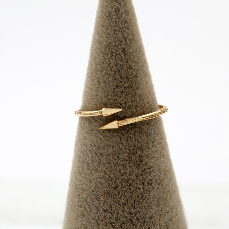 انگشتر طلا 18 عیار زنانه الی گالری مدل دو نیزه ظریف