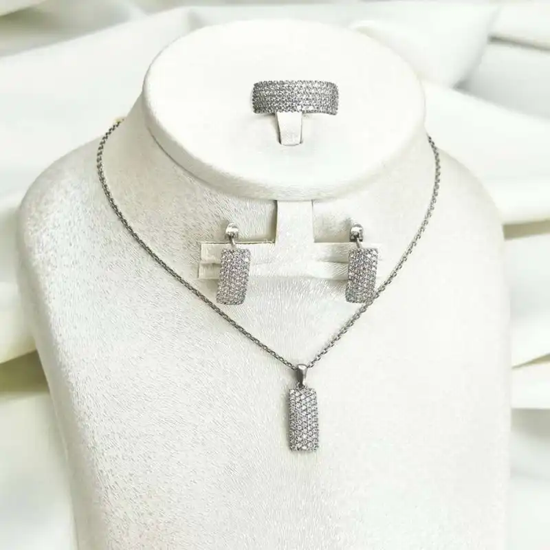 نیم ست نقره زنانه مدل پرنس BS 18