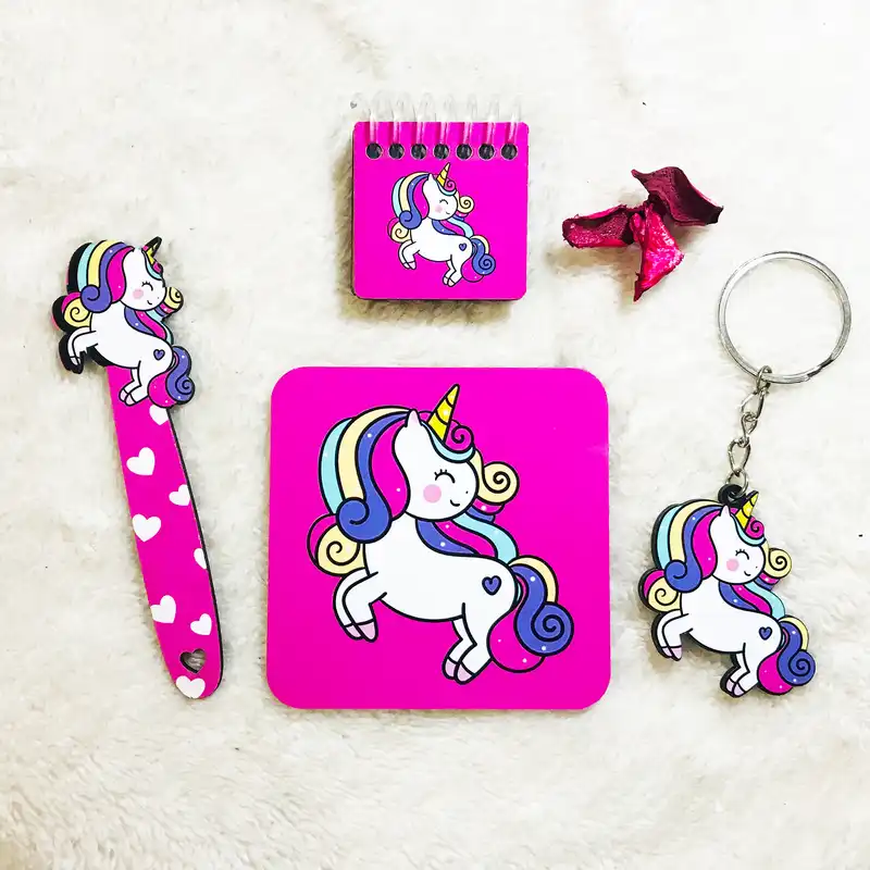 بسته لوازم تحریر مدل یونیکورن فانتزی مجموعه 4 عددی