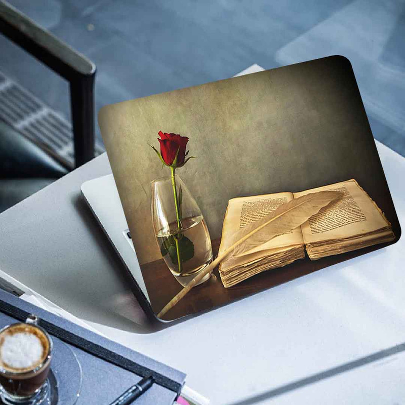 استیکر لپ تاپ طرح book old pen table vase rose reکد P-664 مناسب برای لپ تاپ 15.6 اینچ