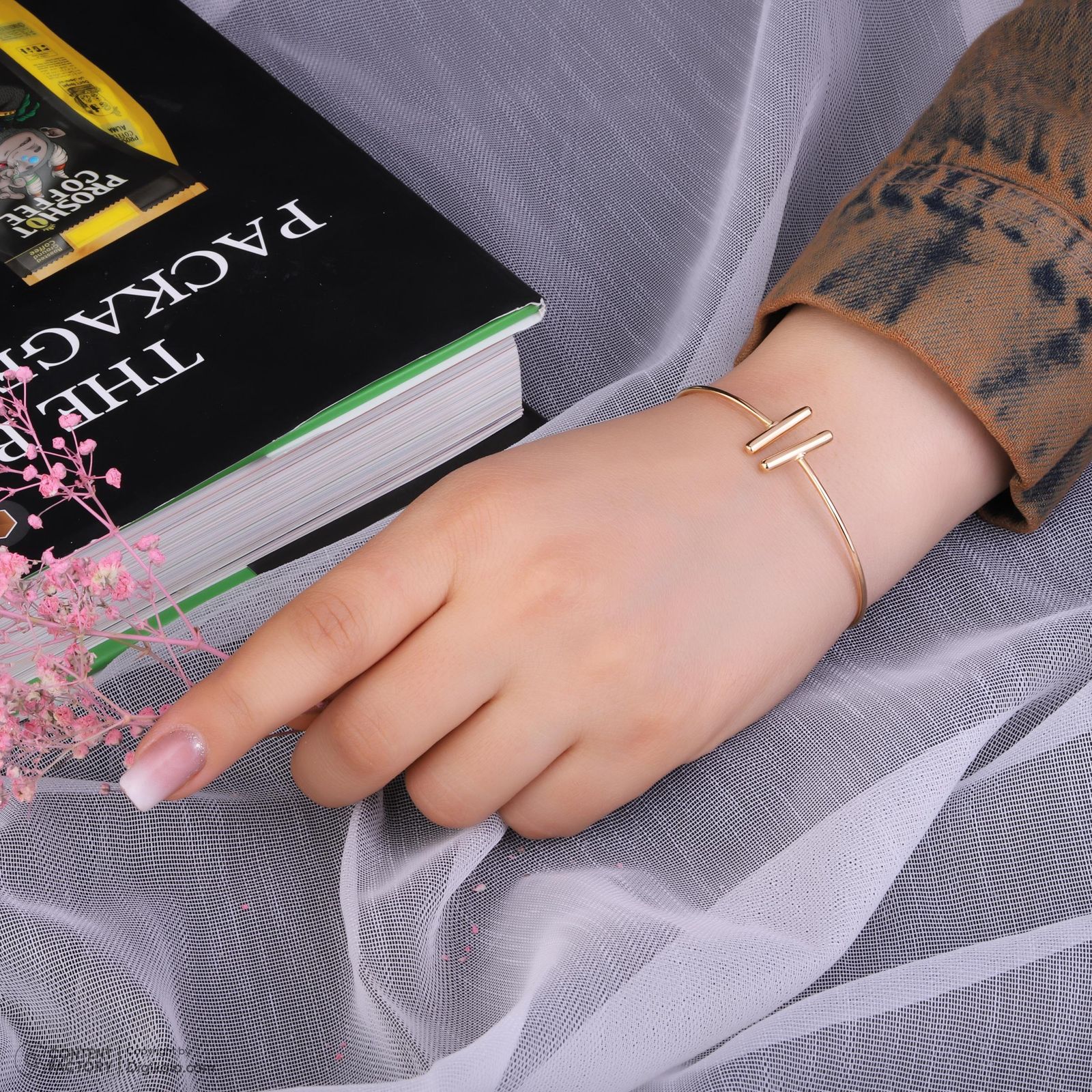 بنگل طلا 18 عیار زنانه حافا گلد مدل T کد bn008 - - 8