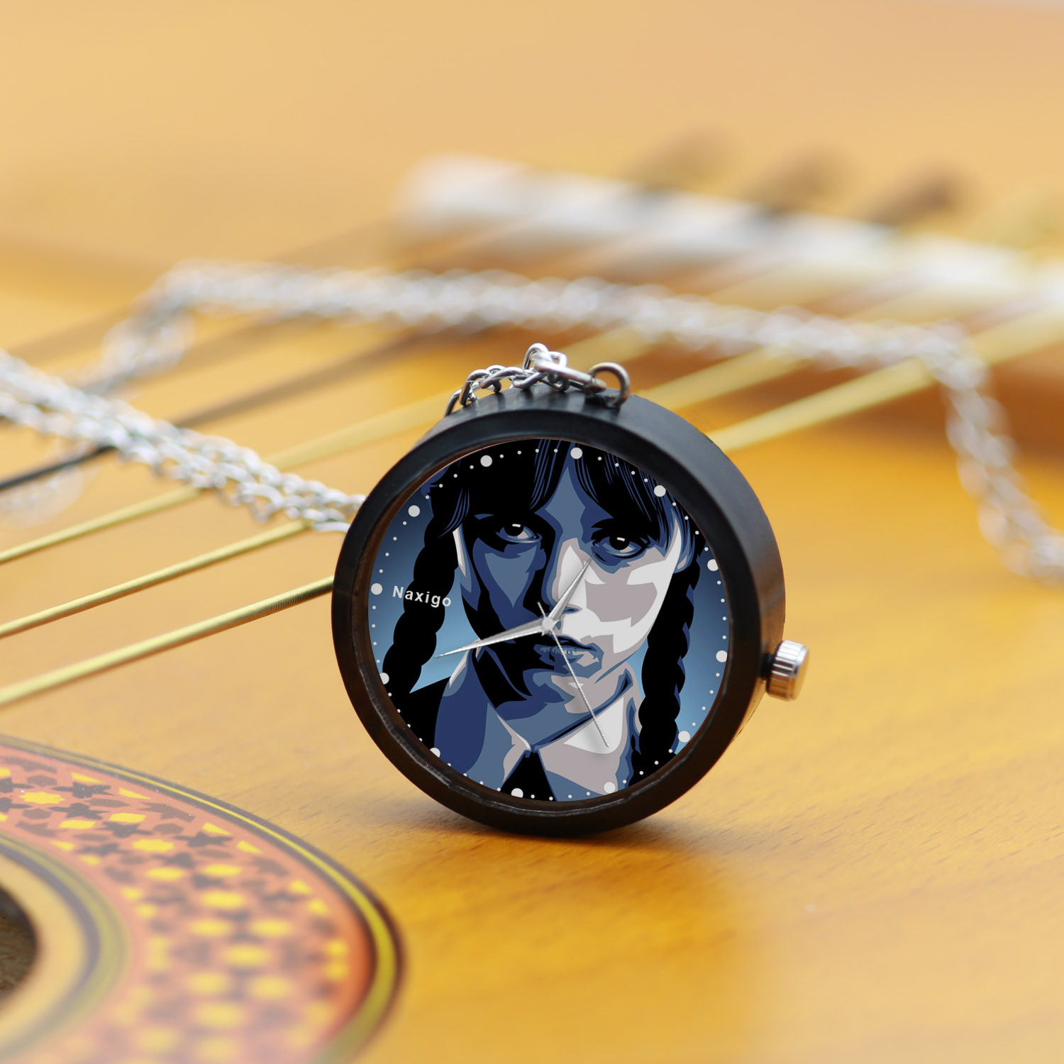 ساعت گردنبندی عقربه ای ناکسیگو مدل ونزدی کد NF11805