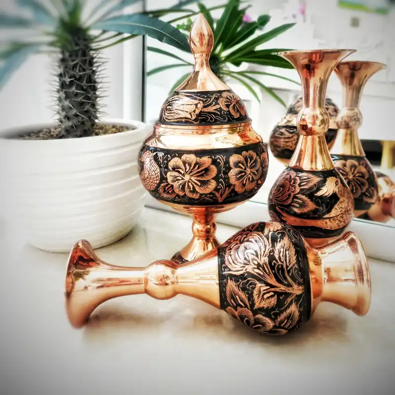 ست 3 تکه گلدان و شکلات خوری مسی مدل الماس تراش کد payedar24-20