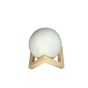 چراغ رومیزی طرح كره ماه مدل 3D Moon Lamp