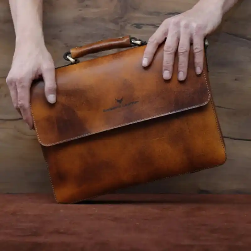 کیف اداری چرم بارثاوا مدل 1105