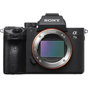 دوربین دیجیتال بدون آینه سونی مدل A7III بدون لنز