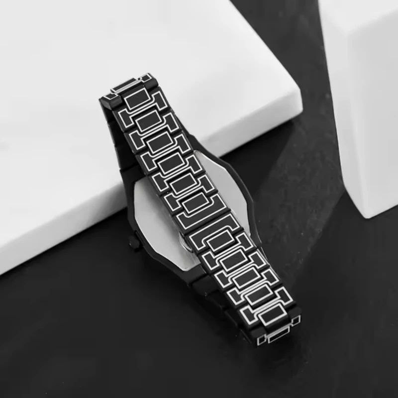 ساعت مچی عقربه‌ای مردانه کوارتز طرح سه بعدی کد 02