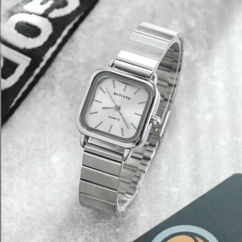 ساعت مچی عقربه ای زنانه مدل بند ریلی 01