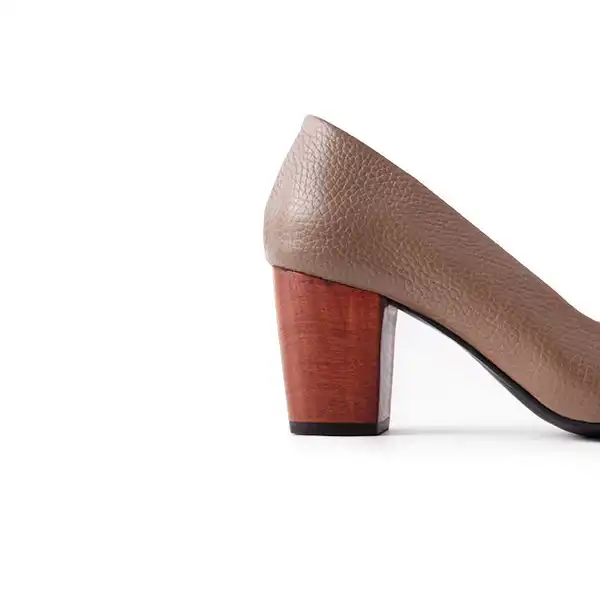 کفش زنانه آگوست مدل چرم VZN 110029