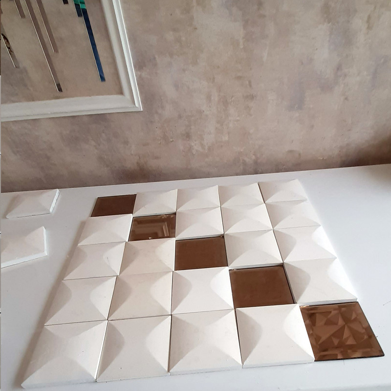 دیوارپوش مدل آینه ای بسته 25 عددی دیوارپوش مدل آینه ای بسته 25 عددی