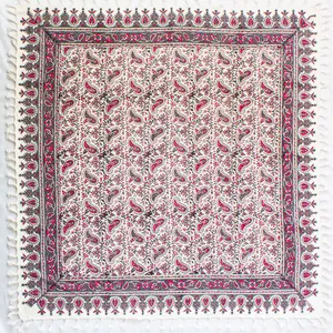 رومیزی قلمکار مدل QSESO2 طرح سلسله ای 