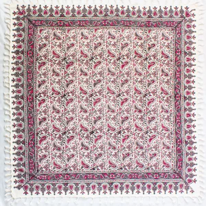 رومیزی قلمکار مدل QSESO2 طرح سلسله ای