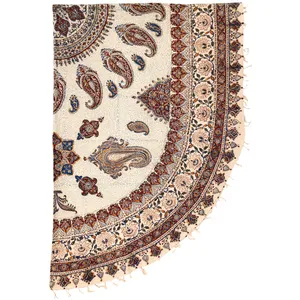 رومیزی بيضي قلمکار ممتاز اصفهان اثر عطريان طرح ترنج نيايش مدلG66 سایز 180*280 سانتی متر