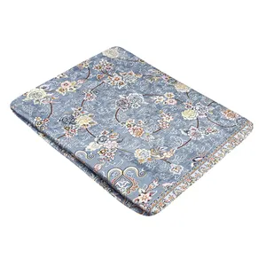 روفرشی مدل مخمل شانل کشدار کد R-1003 زمینه طوسی