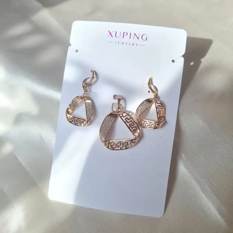 نیم ست زنانه ژوپینگ مدل مثلث نگین دار