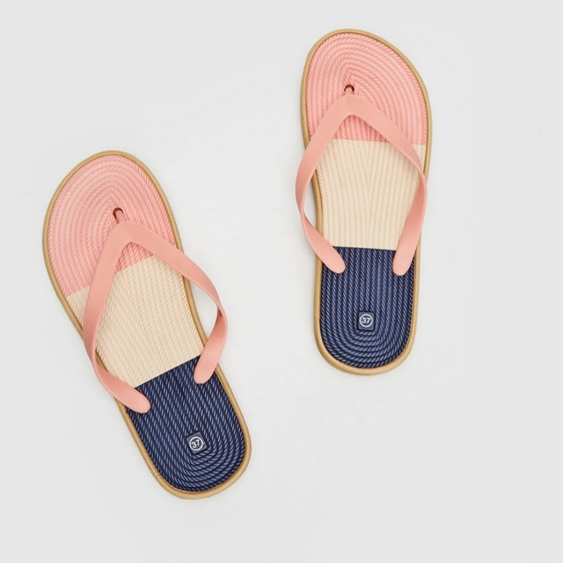 دمپایی لاانگشتی زنانه مدل استپ دار