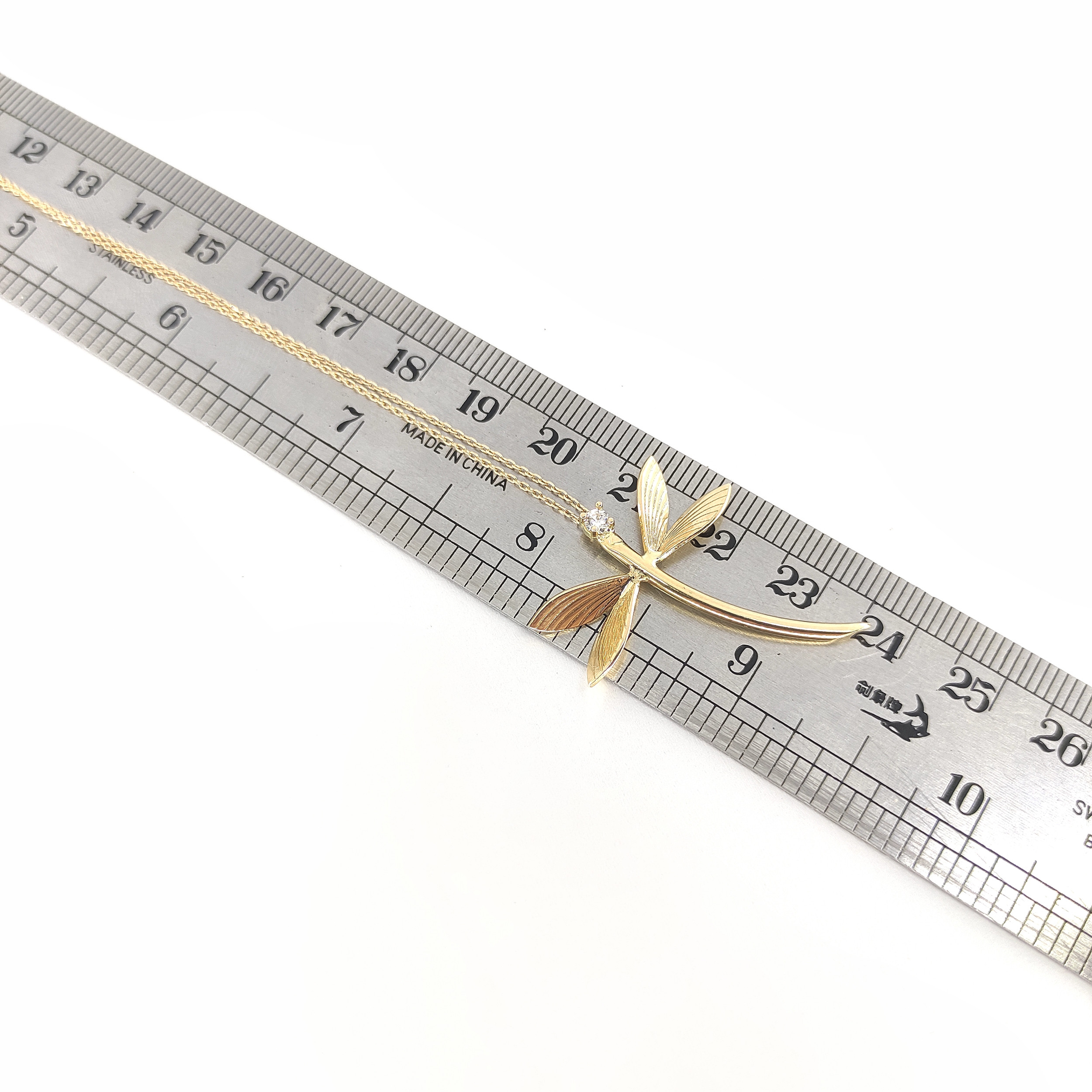 گردنبند طلا 18 عیار دخترانه طلا و جواهر سازی افرا مدل سنجاقک 307