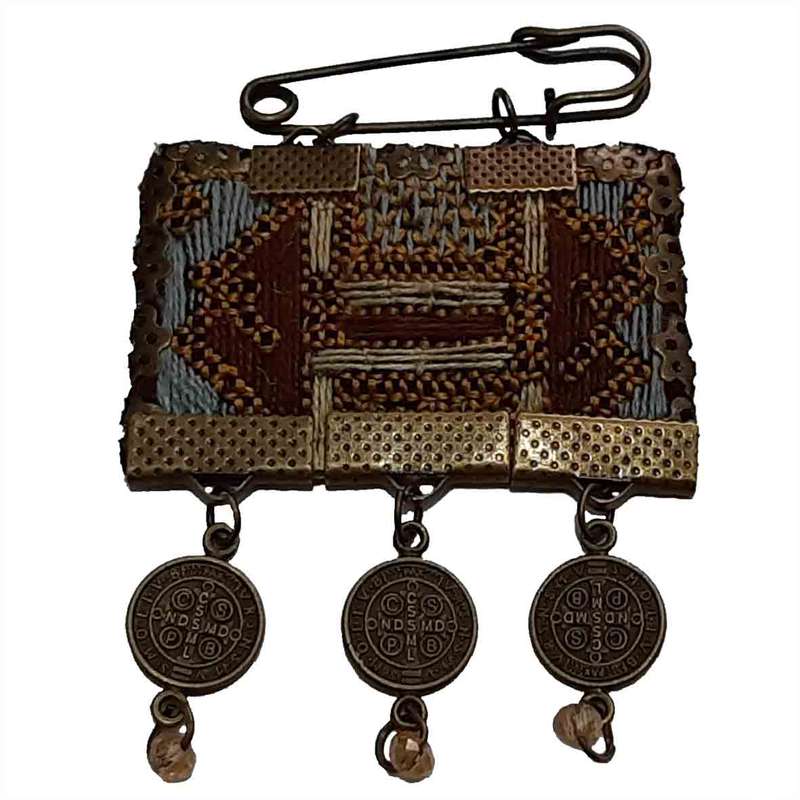 سنجاق سینه سوزن دوزی کد S7