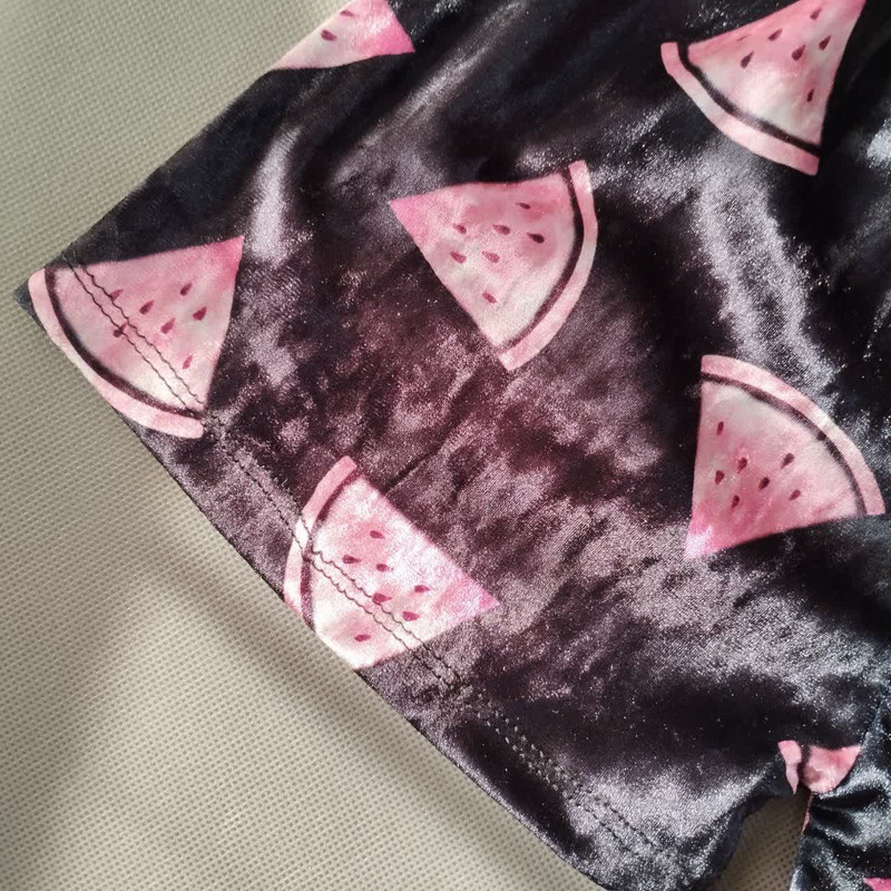 ست نیم تنه و شلوارک زنانه مدل مخمل هندونه ای