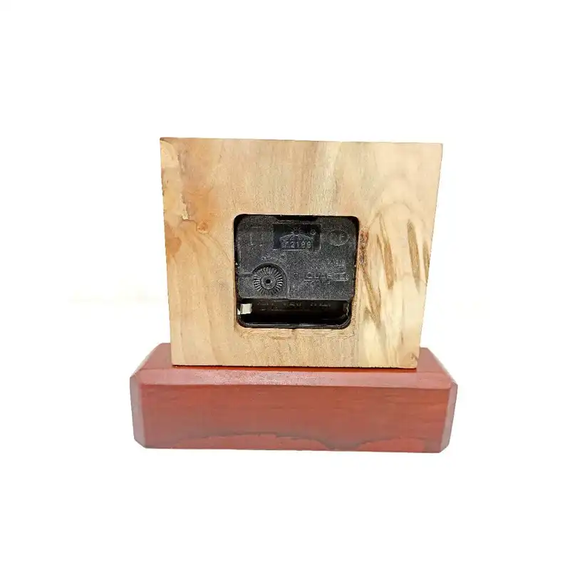 ساعت رومیزی مدل چوبی کد 10