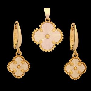 نیم ست طلا 18 عیار زنانه طلای مستجابی مدل ونکلیف کد T767