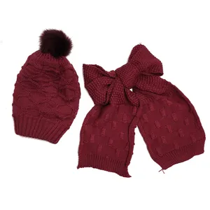 ست کلاه و شال گردن بافتنی بچگانه مدل پوم دار 