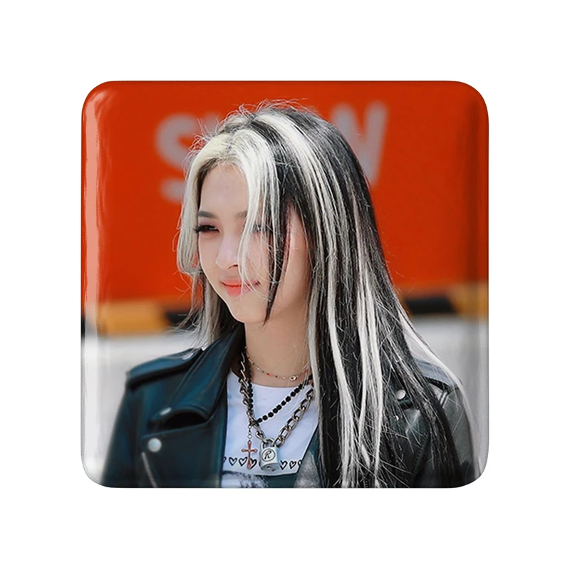 مگنت خندالو طرح جیوو گروه کارد Kard  مدل مربعی کد 20137