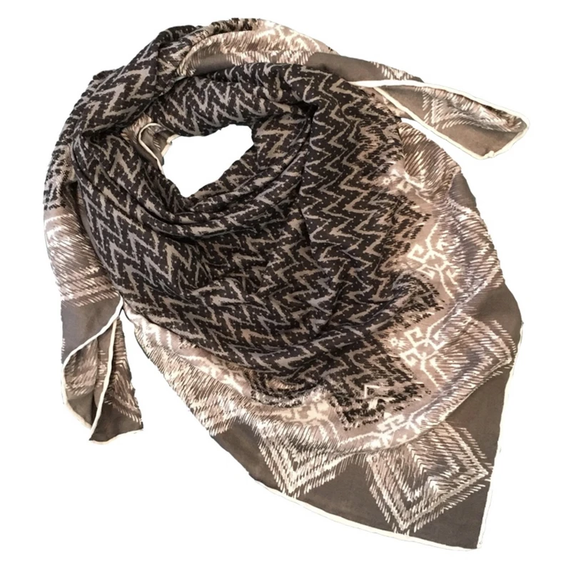 روسری زنانه مدل نخی پاییزی دورحاشیه کد 12