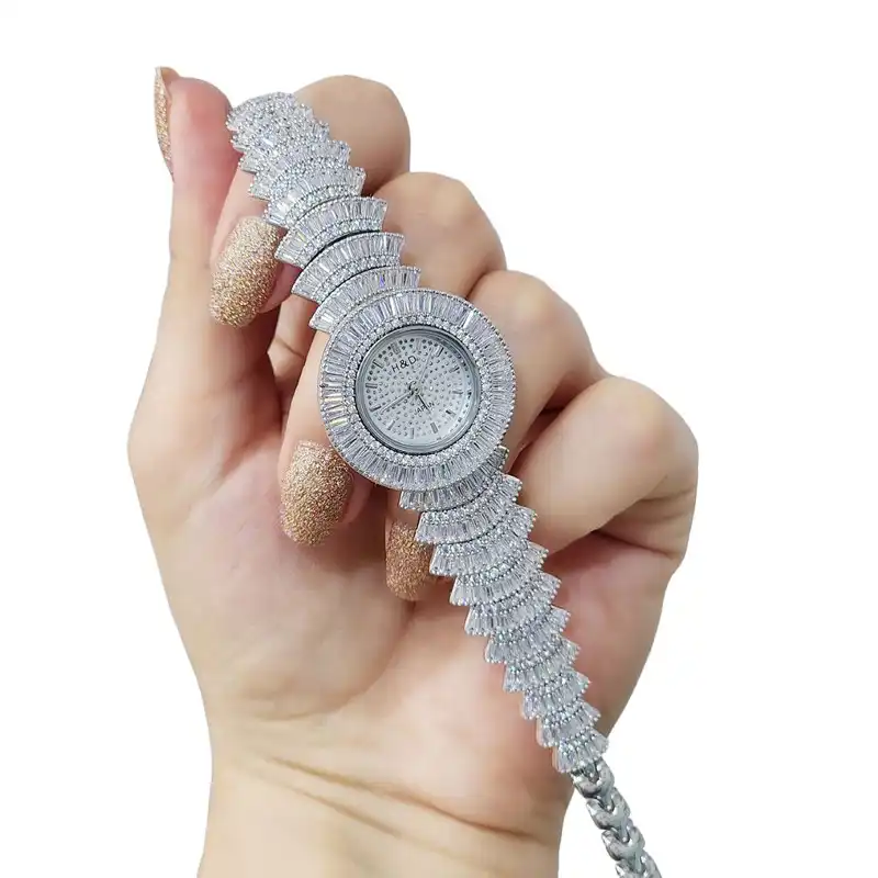 ساعت مچی عقربه ای زنانه مدل نقره تمام باگت MRJ1025