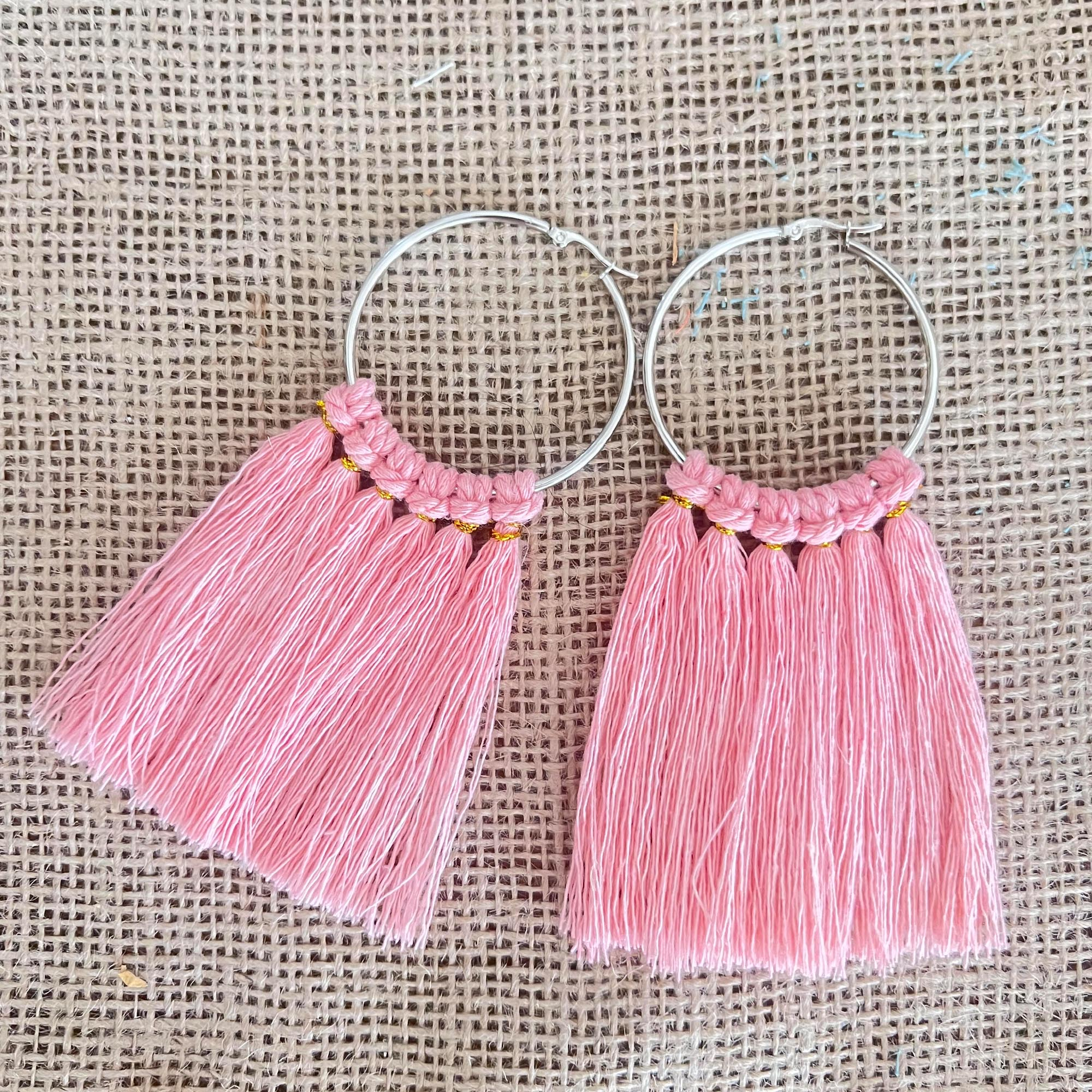 گوشواره دست دوز زنانه مدل ماهک