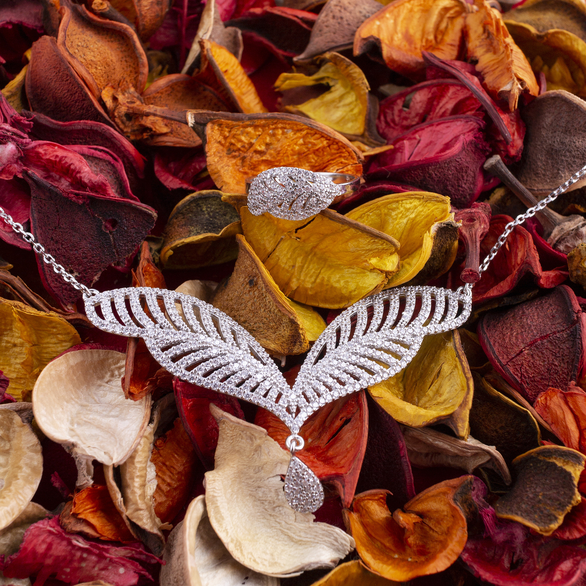 ست نقره زنانه مدل AMT_M135 ست نقره زنانه مدل AMT_M135