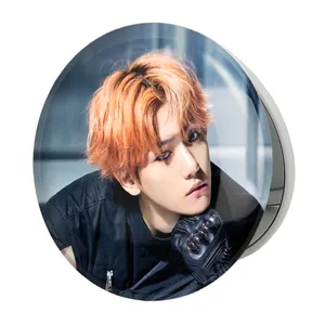 آینه جیبی خندالو طرح بکهیون گروه اکسو EXO مدل تاشو کد 13623 