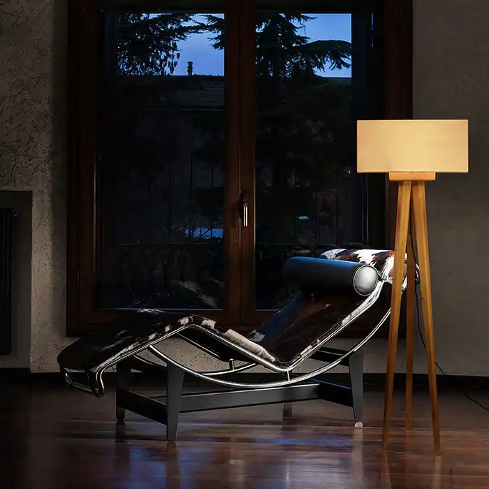 چراغ ایستاده مسینا مدل N11T