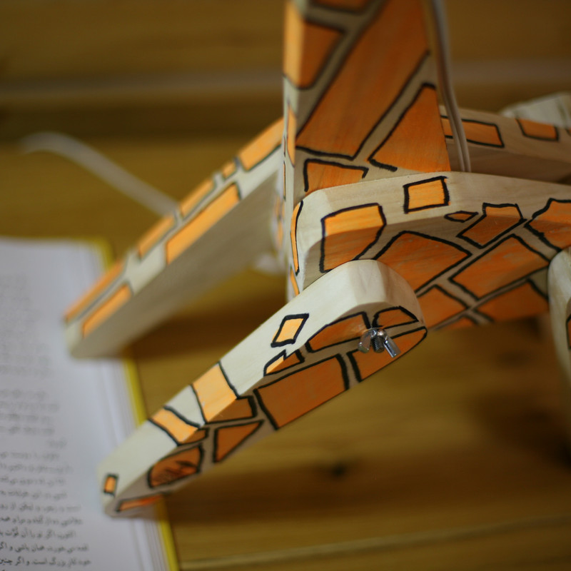 چراغ مطالعه مدل زرافه