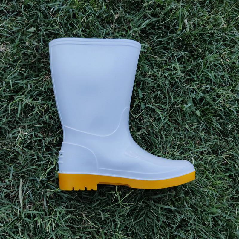 چکمه ایمنی مدل ممتاز