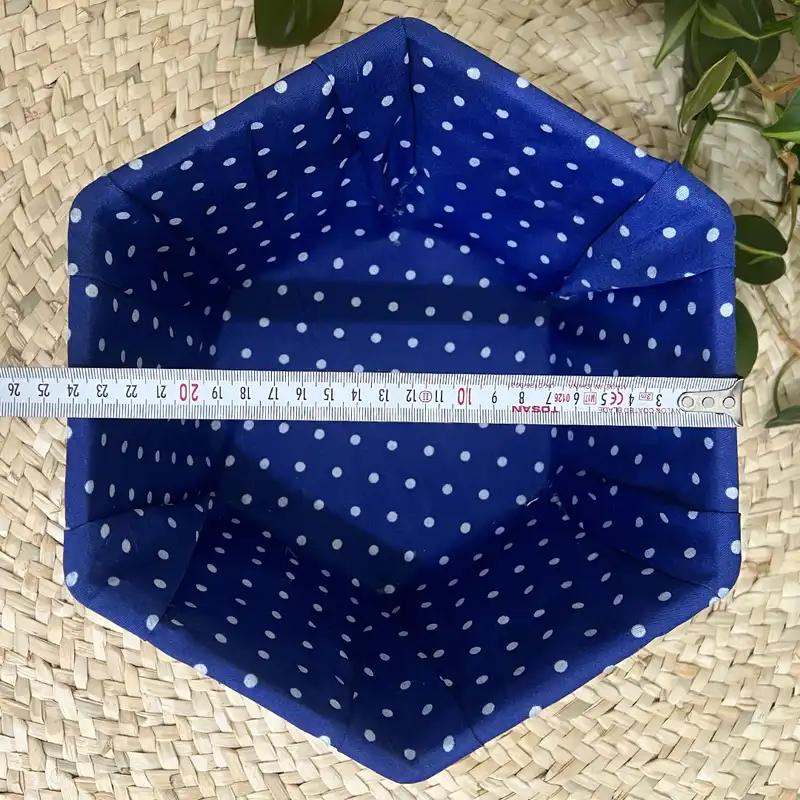 سبد حصیری مدل درب دار طرح چندضلعی