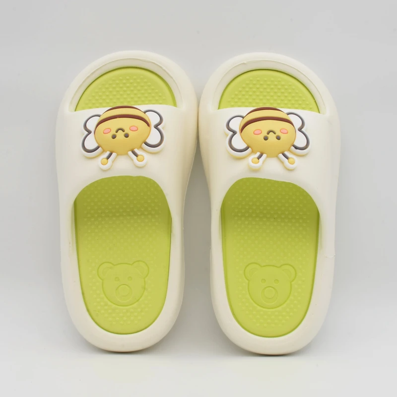 عکس شماره 3 : دمپایی دخترانه پاپا مدل رها نیو زنبوری gr.07