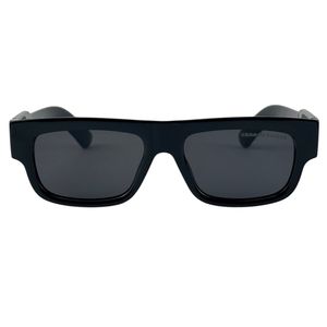 عینک آفتابی زنانه و مردانه مستطیلی کروم هارتز مدل CH8216 با UV 400