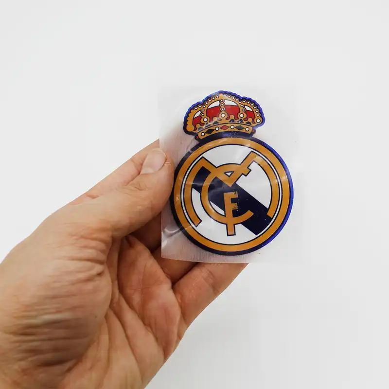 استیکر پارچه و لباس کارانس طرح رئال مادرید مدل AST-28 بسته 4 عددی