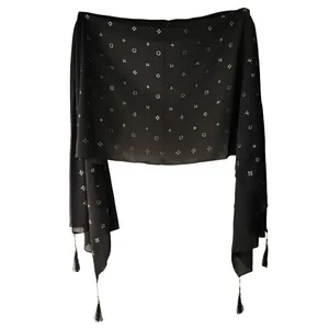 شال زنانه مدل مجلسی اکلیلی منگوله دار