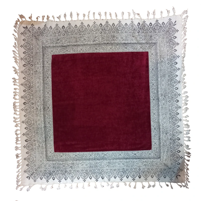 رومیزی مدل ماه سلطان  سایز 100x100 سانتی‌متر